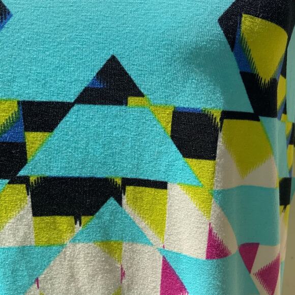 LuLaRoe Irma top Small NWT - Picture 2 of 3